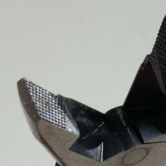 369 9" HI-LEVERAGE WIRE CUTTER LINEMAN 721CB8 - Picture 8 of 9